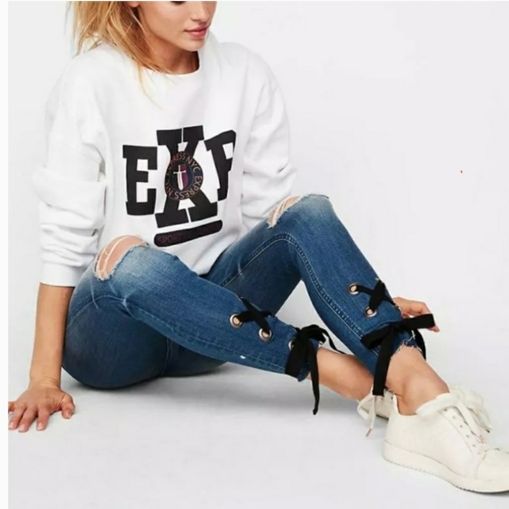 Express lace up ankle leggings